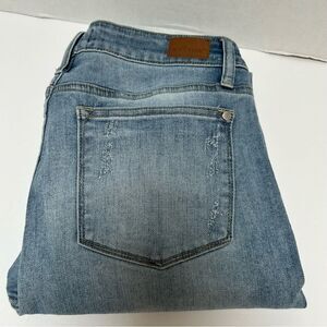 Judy Blue Skinny Fit Distressed Light Wash Jeans Style #82125 Size‎ 31